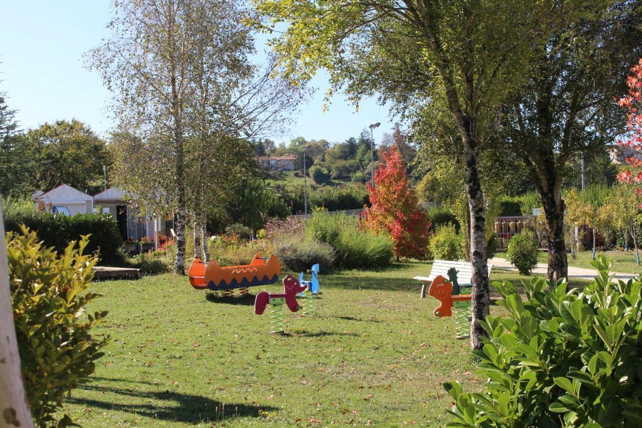 Camping Du Pontis Verteillac Εξωτερικό φωτογραφία