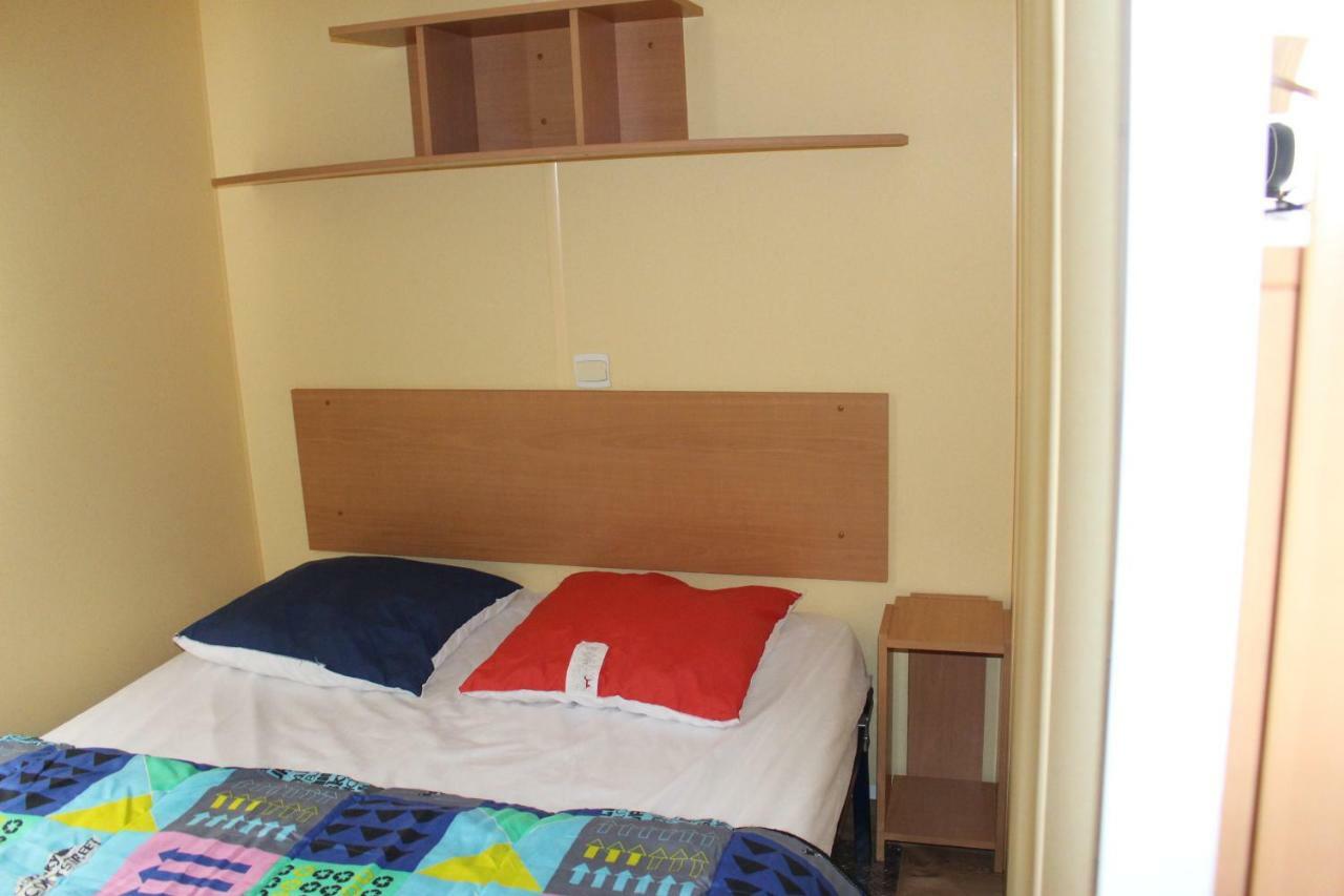 Camping Du Pontis Verteillac Εξωτερικό φωτογραφία