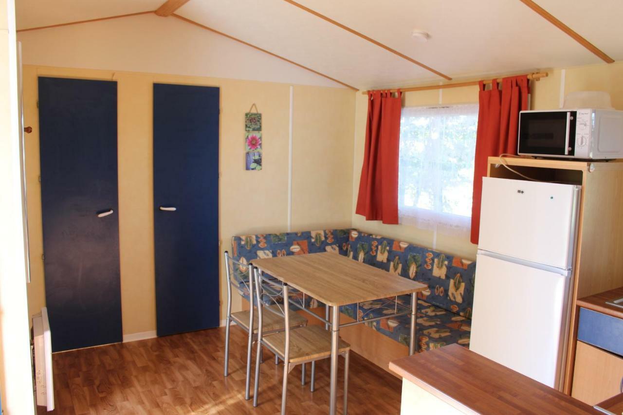 Camping Du Pontis Verteillac Εξωτερικό φωτογραφία